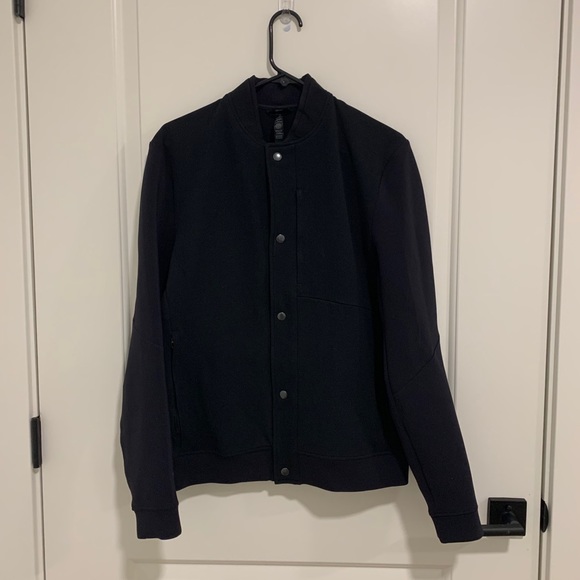 lululemon sojourn bomber